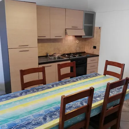 Bright Three-room On The Ground Floor Appartement