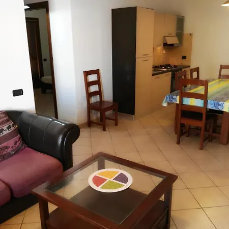 Bright Three-room On The Ground Floor Appartement *